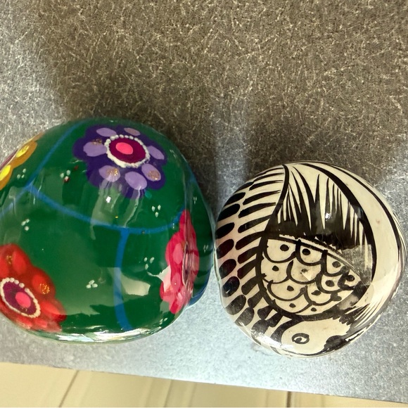 Colorful Ceramic Skull Set - Picture 2 of 3